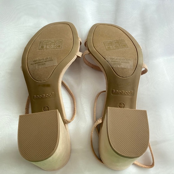 Nude Heels - Picture 5 of 6